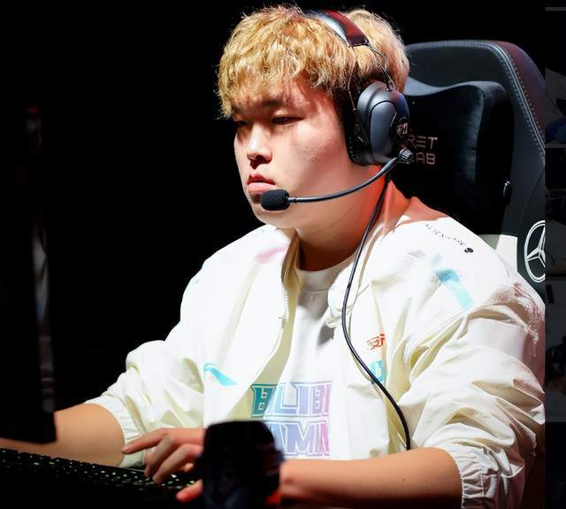 吸引了越来 吸引了越来