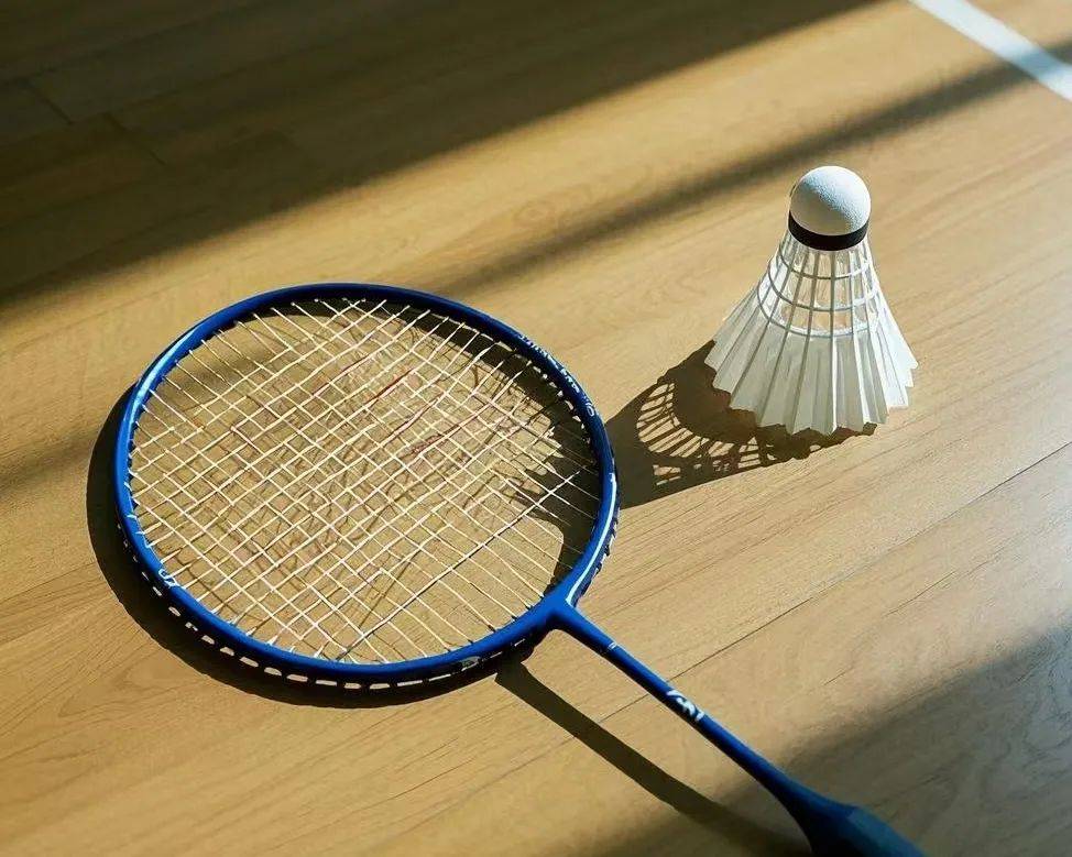 风格不同于 风格不同于